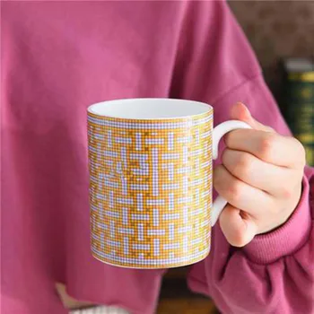 Avrupa Tarzı Kemik Çini Kahve kupa Yüksek Dereceli Kemik Çini Öğleden Sonra çay fincanları Seramik Kupa 300 ml Kahve Süt Siyah  10
